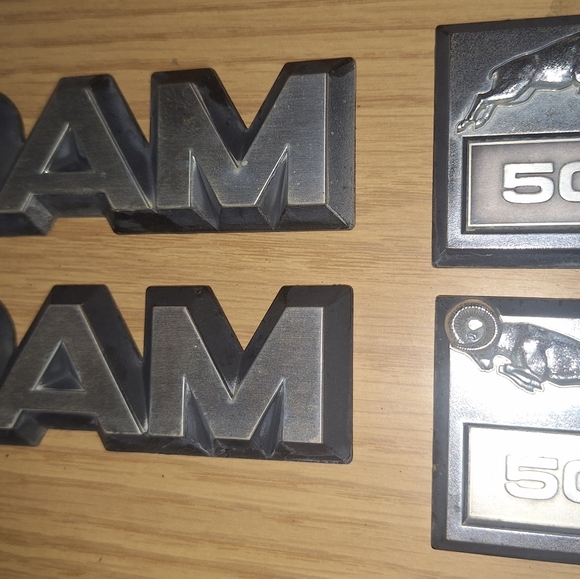 RAM 50 80's Dodge Front Fender Emblems - Picture 3 of 5